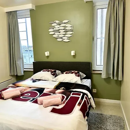 Apartment Renovated In Center Antwerp