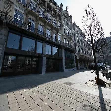 Renovated In Center * Antwerp