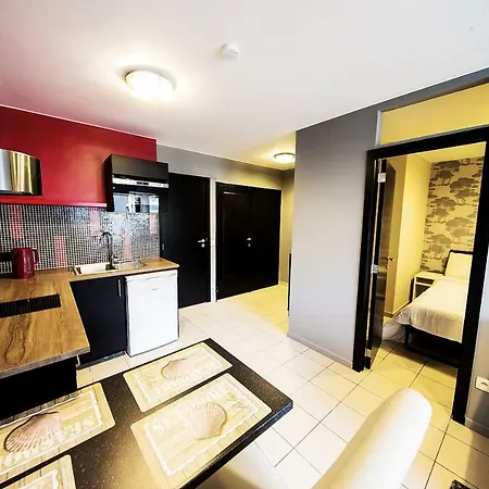 Renovated In Center * Antwerp